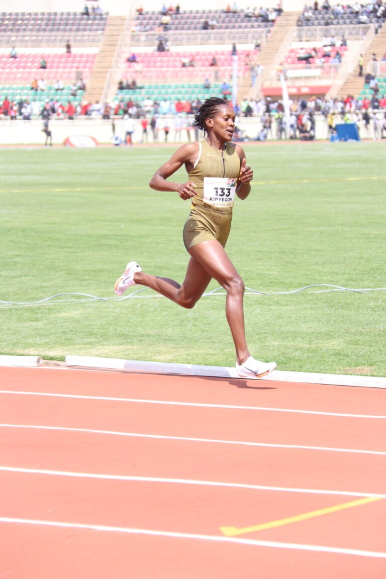 Faith Kipyegon leads four Kenyan women in 1500m to the semi-finals as Edmund Serem shows good form in Steeplechase.