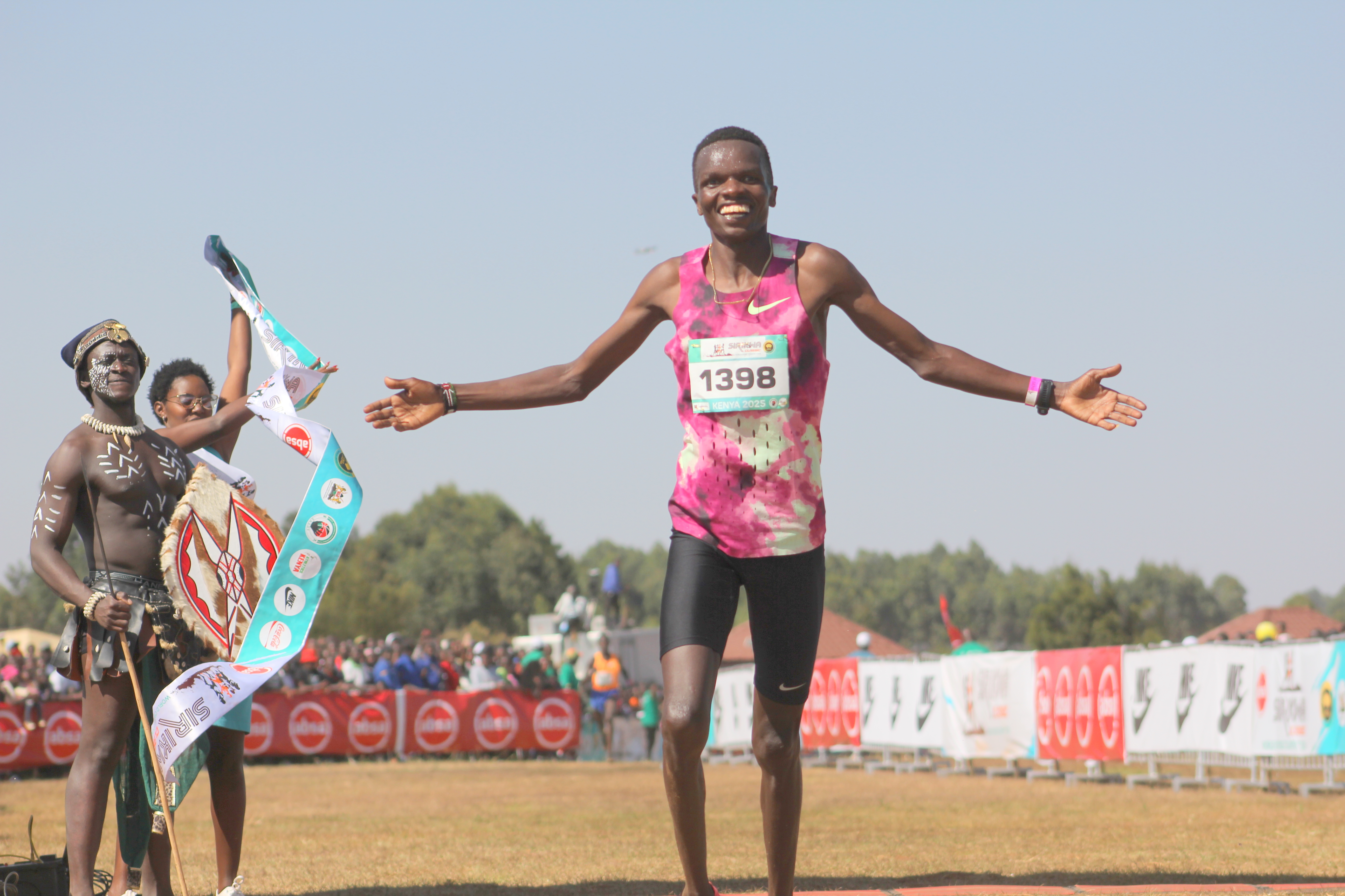 Daniel Ebenyo winning the 2025 Sirikwa Classic Cross Country